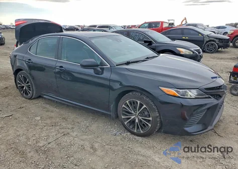 2019 Toyota Camry L z USA, uszkodzony, nr VIN 4T1B11HK4KU813298